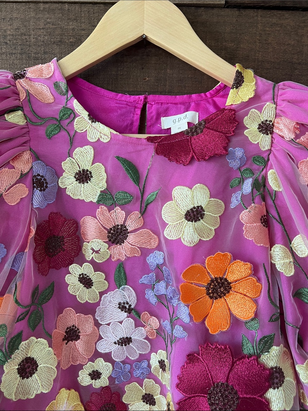 G.P.D Women's Pink Floral Print Puff Sleeve Blouse Size Medium - Picture 2 of 7